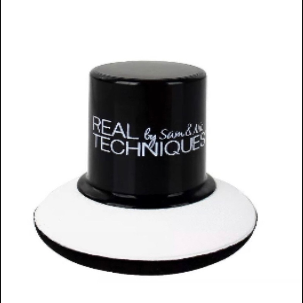Real Techniques Base Expert Air Cushion